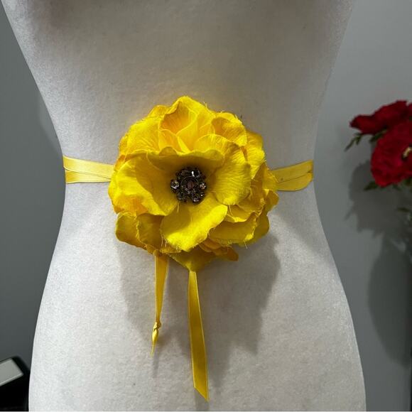 NEW J. Crew Silk Crystal RARE Floral Bloom Petal Waist Belt Tie Accessory Yellow main image 12